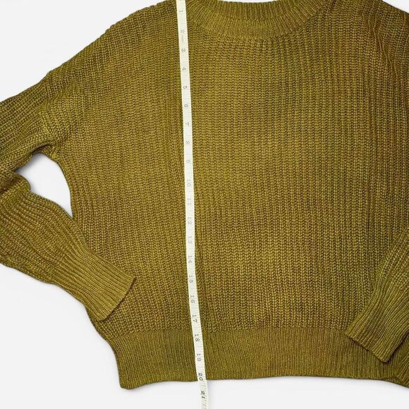 Urban Outfitters Green Sweater - Picture 6 of 6